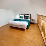 Domaine Du Champ Fleuri 3* Angoulême
