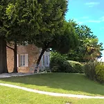 Domaine Du Champ Fleuri Ангулем