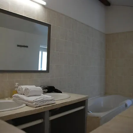 Frühstückspension Domaine Du Champ Fleuri 3*