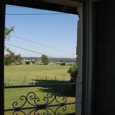 Domaine Du Champ Fleuri 3* Angoulême