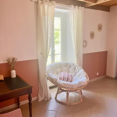 Domaine Du Champ Fleuri Frühstückspension Angoulême