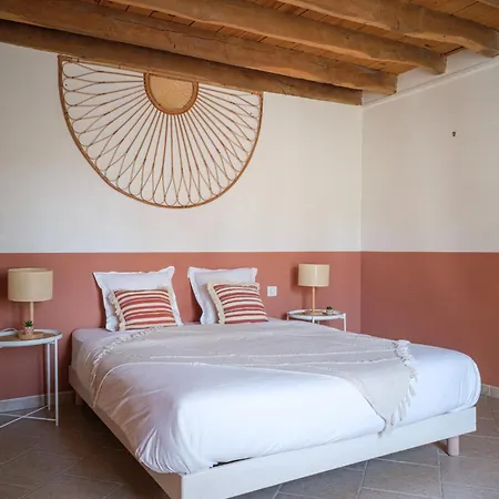 Domaine Du Champ Fleuri 3*