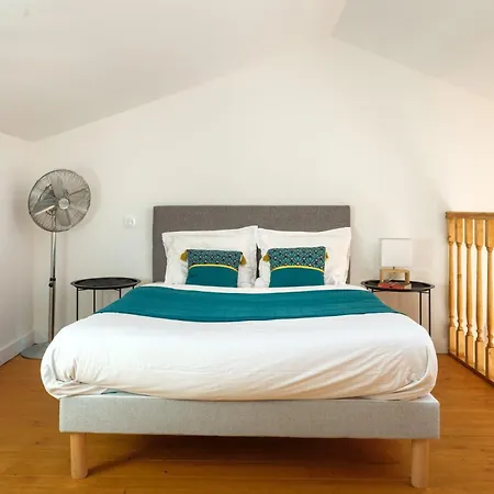 Domaine Du Champ Fleuri B&B 3*