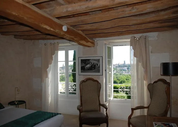 Domaine Du Champ Fleuri Bed & Breakfast 3*